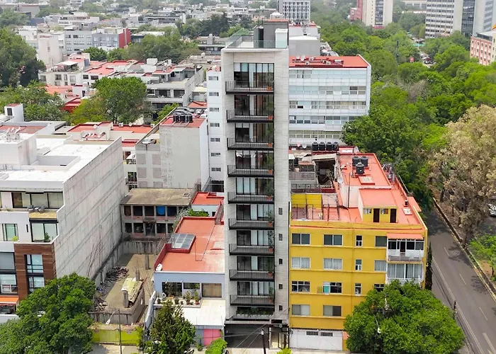 Capitalia Aristoteles Polanco W Balcony View